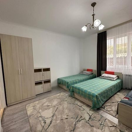 Ni Guest House Saty Екстер'єр фото