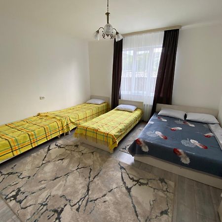 Ni Guest House Saty Екстер'єр фото